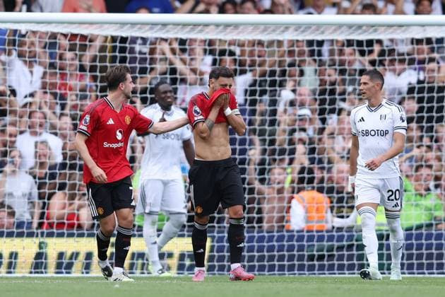 London, England, 24th August 2025. Bruno Fernandes of Manchester United, ManU reacts after missing a penalty during the Fulham vs Manchester United Premier League match at Craven Cottage, London. Picture credit should read: Paul Terry Sportimage EDITORIAL USE ONLY. No use with unauthorised audio, video, data, fixture lists, club league logos or live services. Online in-match use limited to 120 images, no video emulation. No use in betting, games or single club league player publications. SPI_025_PT_Fulham_Man_Utd SPI-4087-0025