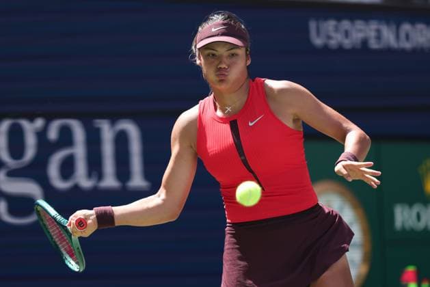 Emma Raducanu (GBR) macht die Faust und jubelt, Jubel, Freude, Emotion, US Open Championships 2023, USTA Billie Jean King National Tennis Center, Flushing Meadows, New York, USA . Emma Raducanu (GBR), US Open Championships 2023, USTA Billie Jean King National Tennis Center, Flushing Meadows, New York, USA . Copyright: xJuergenxHasenkopfx
