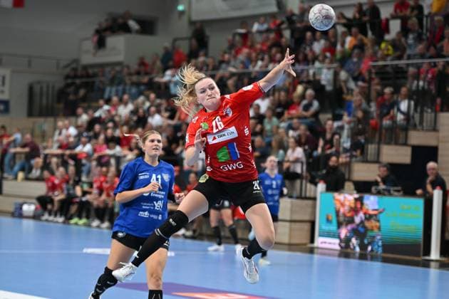 Torwurf, Cara Reuthal (SV Union Halle-Neustadt, 26) SV Union Halle-Neustadt vs. HC Leipzig, Handball, DHB Pokal, Frauen, 1. Runde, Saison 2025 2026, 24.08.2025, SV Union Halle-Neustadt vs. HC Leipzig, Handball, DHB Pokal, Frauen, 1. Runde, Saison 2025 2026, 24.08.2025 Halle (Saale) Copyright: xEibner-Pressefoto RalphxKunzex EP_RKE