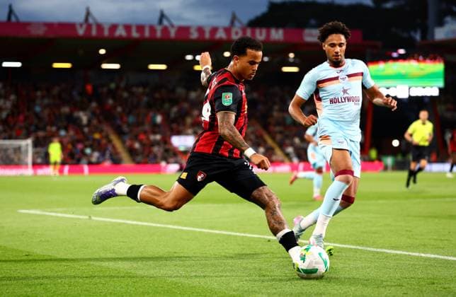 Justin Kluivert of AFC Bournemouth. AFC Bournemouth v Brentford, EFL Carabao Cup, Second Round, Football, Vitality Stadium, Bournemouth, UK - 26 Aug 2025Bournemouth Vitality Stadium United Kingdom EDITORIAL USE ONLY No use with unauthorised audio, video, data, fixture lists, club league logos or live services. Online in-match use limited to 120 images, no video emulation. No use in betting, games or single club league player publications. Copyright: xJamesxMarsh Shutterstockx 15455830cz