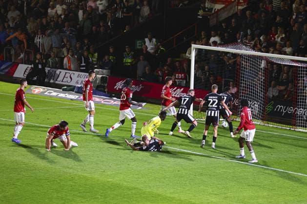 Tyrell Warren of Grimsby Town scores to make it 2-0 Grimsby Town v Manchester United, ManU EFL Carabao Cup, Second Round, Football, Blundell Park, Grimsby, UK - 27 Aug 2025Grimsby Blundell Park United Kingdom EDITORIAL USE ONLY No use with unauthorised audio, video, data, fixture lists, club league logos or live services. Online in-match use limited to 120 images, no video emulation. No use in betting, games or single club league player publications. Copyright: xPaulxCurrie Shutterstockx 15457582bf