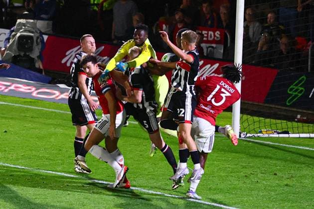 Andre Onana of Manchester United, ManU flaps at the ball which leads to the 2nd goal by Tyrell Warren of Grimsby Town Grimsby Town v Manchester United, EFL Carabao Cup, Second Round, Football, Blundell Park, Grimsby, UK - 27 Aug 2025Grimsby Blundell Park United Kingdom EDITORIAL USE ONLY No use with unauthorised audio, video, data, fixture lists, club league logos or live services. Online in-match use limited to 120 images, no video emulation. No use in betting, games or single club league player publications. Copyright: xPaulxCurrie Shutterstockx 15457582bs