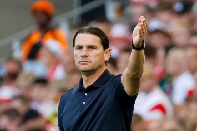 Gerardo Seoane (Borussia Mönchengladbach, Trainer) , Deutschland, Fussball, 1. Bundesliga, 2.Spieltag, 2025 2026, VfB Stuttgart vs. Borussia Mönchengladbach, 30.08.2025, MHP Arena, Stuttgart, Deutschland Stuttgart MHP Arena Baden-Württemberg Deutschland Copyright: xGrantxHubbsx
