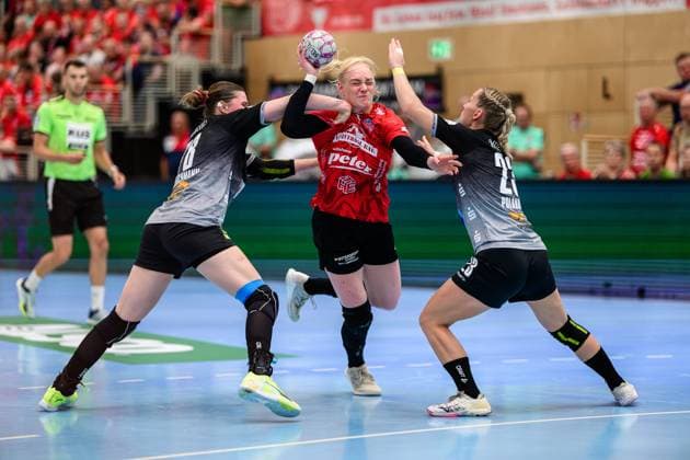 Lucy, Strauchmann (Kreislaeufer, SV Union Halle-Neustadt, 78), Johanna, Reichert (Rueckraum, Thueringer HC, 29), Marie, Polakova (Rueckraum Rechts, SV Union Halle-Neustadt, 23)+ GER, Thueringen, Thueringer HC gegen SV Union Halle-Neustadt, Alsco Handball Bundesliga Frauen, 1. Handballbundesliga Frauen, Handball, 1.Spieltag, Saison 2025 2026, Sonntag, 15.00 Uhr, 31.08.2025 GER, Thueringen, Thueringer HC gegen SV Union Halle-Neustadt, Alsco Handball Bundesliga Frauen, 1. Handballbundesliga Frauen, Handball, 1.Spieltag, Saison 2025 2026, Sonntag, 15.00 Uhr, 31.08.2025 Bad Langensalza Copyright: xEibner-Pressefoto MartinxHerbstx EP_MHT