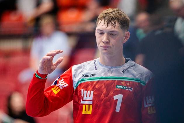 Julian Buchele (Frisch Auf Goepingen, 01) aergert sich regt sich auf GER, GWD Minden vs. Frisch Auf Goeppingen, Handball, 1. Bundesliga, 1. Spieltag, Spielzeit 2025 2026, 31.08.2025 GER, GWD Minden vs. Frisch Auf Goeppingen, Handball, 1. Bundesliga, 1. Spieltag, Spielzeit 2025 2026, 31.08.2025 Luebbecke Copyright: xEibner-Pressefoto JanxRollingerx EP_JSK