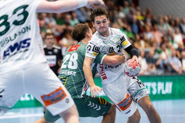 Ludvig HALLBAECK (FRISCH AUF! Goeppingen, 20) GWD Minden (GWD) vs. FRISCH AUF! Goeppingen (FAG), Handball, Maenner, Daikin Handball Bundesliga (HBL), 1. Spieltag, Spielzeit 2025 2026, 31.08.2025 GWD Minden (GWD) vs. FRISCH AUF! Goeppingen (FAG), Handball, Maenner, Daikin Handball Bundesliga (HBL), 1. Spieltag, Spielzeit 2025 2026, 31.08.2025 Luebbecke Copyright: xEibnerxPressefoto OliverxSchmidtx EP_OST