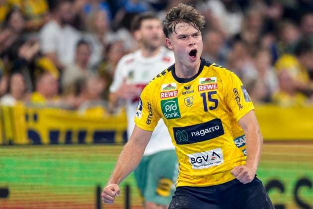 David More (RNL, 15), Spieler der Rhein-Neckar-Löwen, jubelt über ein Tor, Jubel, jubeln, Torjubel, Torerfolg, celebrate the goal, goal, celebration, jubelt ueber das Tor, Freuen, Freude, freut sich, optimistisch, positiv, Spielszene, Highlight, Einzelbild, Einzelfoto, Aktion, Action, 03.09.2025, Mannheim (Deutschland), Handball, Bundesliga, Rhein-Neckar Löwen - TSV GWD Minden