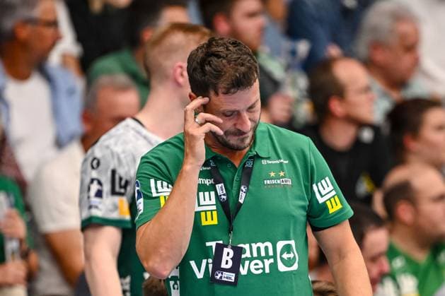 Goeppingen, Deutschland, 03.09.25: Trainer Ben Matschke (FRISCH AUF! Goeppingen) gestikuliert, gestik, enttaeusscht waehrend des Daikin Handball Bundesliga Spiels zwischen FRISCH AUF! Goeppingen vs Füchse Berlin in der EWS Arena am 03. September 2025 in Goeppingen, Deutschland. (Foto von Harry Langer DeFodi Images) Goeppingen, Germany, 03.09.25: Trainer Ben Matschke (FRISCH AUF! Goeppingen) looks dejected, gestures during the Daikin Handball Bundesliga match between FRISCH AUF! Goeppingen vs Füchse Berlin at EWS Arena on September 3, 2025 in Goeppingen, Germany. (Photo by Harry Langer DeFodi Images) (Photo by Harry Langer DeFodi Images)