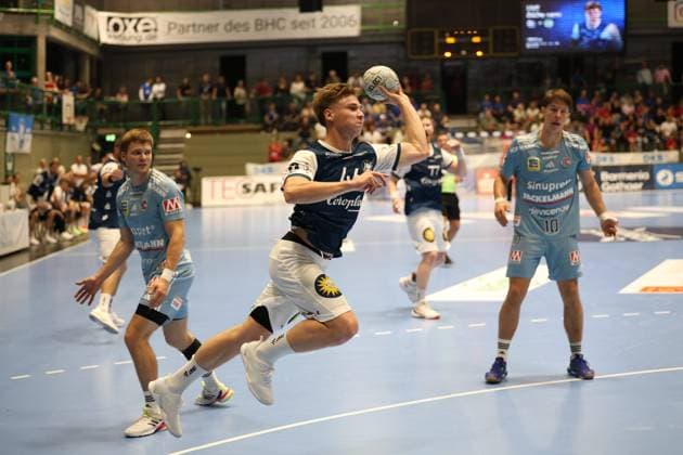 v.l. Christopher Bissel (HC Erlangen 21) , Julian Fuchs (Bergischer HC 46), Johannes Wasielewski (Bergischer HC 77), Florian Scheerer (HC Erlangen 10) Bergischer HC 06 vs. HC Erlangen, 2. Spieltag, Handball, DAIKIN HBL, Spielzeit 2025 2026, 03.09.2025 Bergischer HC 06 vs. HC Erlangen, 2. Spieltag, Handball, DAIKIN HBL, Spielzeit 2025 2026, 03.09.2025 Wuppertal Copyright: xEibner-Pressefoto ThomasxStoeckerx EP_TSR