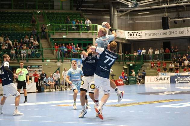 v.l. Andri Runarsson (HC Erlangen 04), Tomas Babak (Bergischer HC 19), Marek Nissen (HC Erlangen 06), Johannes Wasielewski (Bergischer HC 77) Bergischer HC 06 vs. HC Erlangen, 2. Spieltag, Handball, DAIKIN HBL, Spielzeit 2025 2026, 03.09.2025 Bergischer HC 06 vs. HC Erlangen, 2. Spieltag, Handball, DAIKIN HBL, Spielzeit 2025 2026, 03.09.2025 Wuppertal Copyright: xEibner-Pressefoto ThomasxStoeckerx EP_TSR