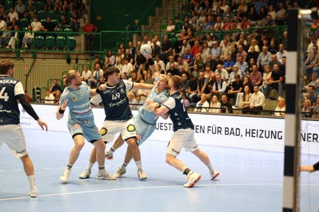 v.l. Maciej Gebala (HC Erlangen 77), Aron Seesing (Bergischer HC 49), Marek Nissen (HC Erlangen 06), Johannes Wasielewski (Bergischer HC 77) Bergischer HC 06 vs. HC Erlangen, 2. Spieltag, Handball, DAIKIN HBL, Spielzeit 2025 2026, 03.09.2025 Bergischer HC 06 vs. HC Erlangen, 2. Spieltag, Handball, DAIKIN HBL, Spielzeit 2025 2026, 03.09.2025 Wuppertal Copyright: xEibner-Pressefoto ThomasxStoeckerx EP_TSR