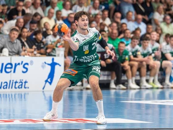 Ludvig Hallbaeck (Frisch Auf Goeppingen, 20) am Ball, Frisch Auf Goeppingen vs. Fuechse Berlin, Handball, 1. Bundesliga, Herren, Spielzeit 2025 2026, 03.09.2025, Frisch Auf Goeppingen vs. Fuechse Berlin, Handball, 1. Bundesliga, Herren, Spielzeit 2025 2026, 03.09.2025 Goeppingen Copyright: xEibner-Pressefoto MichaelxSchmidx EP_MST