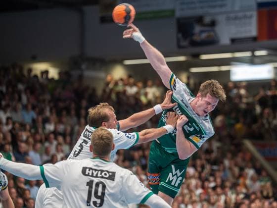 Oskar Neudeck (Frisch Auf Goeppingen, 02) wirft aus dem Rueckraum, Frisch Auf Goeppingen vs. Fuechse Berlin, Handball, 1. Bundesliga, Herren, Spielzeit 2025 2026, 03.09.2025, Frisch Auf Goeppingen vs. Fuechse Berlin, Handball, 1. Bundesliga, Herren, Spielzeit 2025 2026, 03.09.2025 Goeppingen Copyright: xEibner-Pressefoto MichaelxSchmidx EP_MST