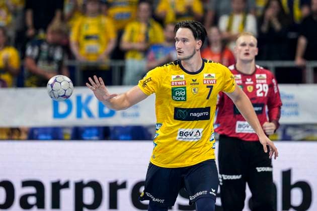 Robert Timmermeister (RNL, 7), am Ball, Einzelbild, Einzelfoto, Aktion, Action, 03.09.2025, Mannheim (Deutschland), Handball, Bundesliga, Rhein-Neckar Löwen - TSV GWD Minden