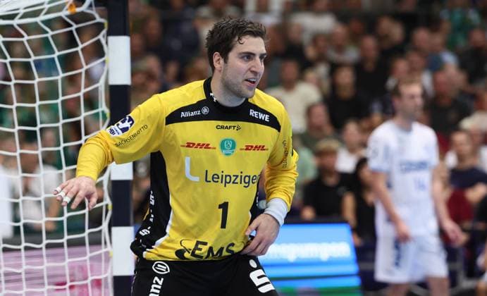 Leipzig, 04.09.2025, Arena Leipzig, Handball, Bundesliga, 2.Spieltag , SC DHfK Leipzig vs. TBV Lemgo 29:34 , Im Bild; Torwart Domenico Ebner (1, Leipzig) , Nur zur redaktionellen Nutzung. Only editorial use. , DHB HBL regulations prohibit any use of photographs as image sequences and or quasi-video. ,