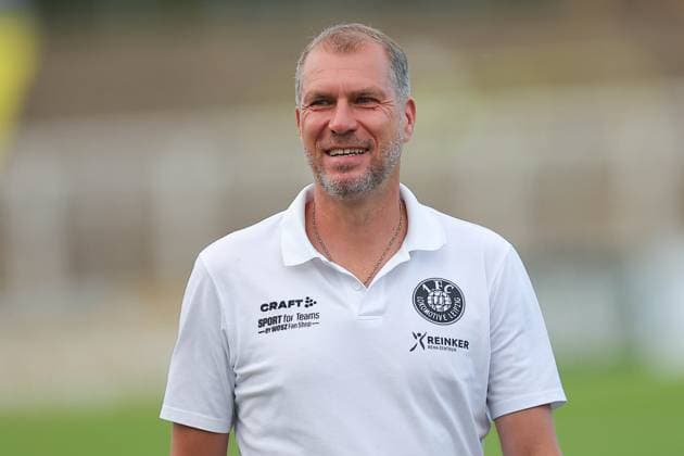 Leipzig, 03.09.2025, Bruno-Plache-Stadion, Fußball, Männer, Saison 2025 2026, Testspiel , 1. FC Lokomotive Leipzig - FC Energie Cottbus , Im Bild: Trainer Jochen Seitz, Lok Leipzig ,