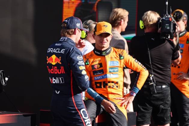 Lando Norris (McLaren Formula 1 Team, 04), Max Verstappen (Oracle Red Bull Racing, 01), Qualifying, ITA, Formel 1 Weltmeisterschaft, Italian Grand Prix, Monza, Autodromo Nazionale Monza, 06.09.2025 ITA, Formel 1 Weltmeisterschaft, Italian Grand Prix, Monza, Autodromo Monza, 06.09.2025 Monza Copyright: xEibner-Pressefoto AnnikaxGrafx EP_AGF