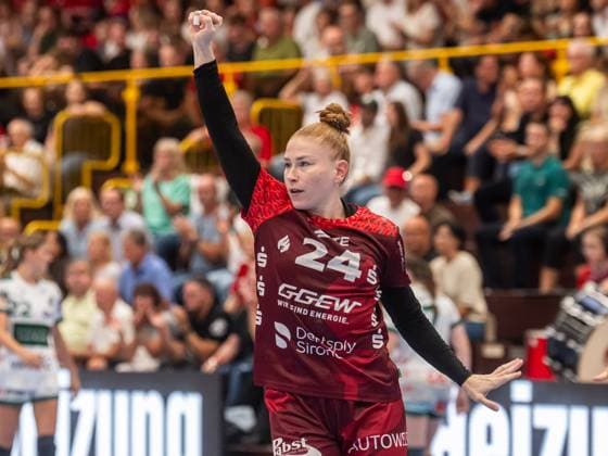 Meike Schmelzer (HSG Bensheim Auerbach, 24) jubelt, HSG Bensheim Auerbach vs. Frisch Auf Goeppingen, Handball, 1. Bundesliga, Spielzeit 2025 2026, 06.09.2025 HSG Bensheim Auerbach vs. Frisch Auf Goeppingen, Handball, 1. Bundesliga, Spielzeit 2025 2026, 06.09.2025 Bensheim Copyright: xMichaelxSchmidt Eibner-Pressefotx EP_MST