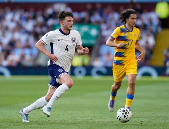 Birmingham, England, 6th September 2025. Declan Rice of England in action during the England vs Andorra FIFA World Cup, WM, Weltmeisterschaft, Fussball Qualifier match at Villa Park, Birmingham. Picture credit should read: Andrew Yates Sportimage EDITORIAL USE ONLY. No use with unauthorised audio, video, data, fixture lists, club league logos or live services. Online in-match use limited to 120 images, no video emulation. No use in betting, games or single club league player publications. SPI_046_AY_ENG_AND SPI-4113-0045