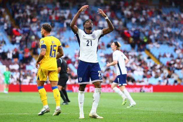 Noni Madueke of England looks dejected England v Andorra, FIFA 2026 World Cup Qualifying, Group K, Football, Villa Park, Birmingham, UK - 06 Sept 2025Birmingham Villa Park United Kingdom EDITORIAL USE ONLY No use with unauthorised audio, video, data, fixture lists, club league logos or live services. Online in-match use limited to 120 images, no video emulation. No use in betting, games or single club league player publications. Copyright: xPaulxCurrie Shutterstockx 15471184cl