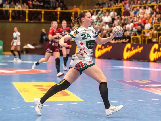 Luisa Scherer (Frisch Auf Frauen, 24) beim Tempogegenstoss, HSG Bensheim Auerbach vs. Frisch Auf Goeppingen, Handball, 1. Bundesliga, Spielzeit 2025 2026, 06.09.2025 HSG Bensheim Auerbach vs. Frisch Auf Goeppingen, Handball, 1. Bundesliga, Spielzeit 2025 2026, 06.09.2025 Bensheim Copyright: xMichaelxSchmidt Eibner-Pressefotx EP_MST
