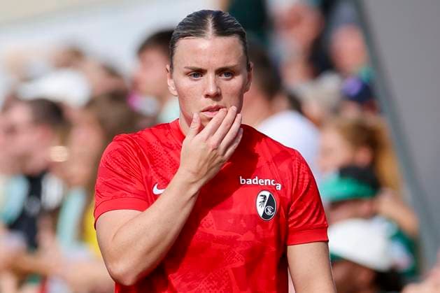 Ingibjoerg Sigurdardottir (SC Freiburg) schaut enttaeuscht, Google Pixel Frauen-Bundesliga, Werder Bremen vs SC Freiburg, Platz 11 am Weserstadion am 07. September 2025 in Bremen, Deutschland. (Foto von Marco Steinbrenner DeFodi Images) Ingibjoerg Sigurdardottir (SC Freiburg) looks dejected, Google Pixel Frauen-Bundesliga, Werder Bremen vs SC Freiburg, Platz 11 am Weserstadion, September 7, 2025 in Bremen, Germany. (Photo by Marco Steinbrenner DeFodi Images) DFB DFL REGULATIONS PROHIBIT ANY USE OF PHOTOGRAPHS AS IMAGE SEQUENCES AND OR QUASI-VIDEO.