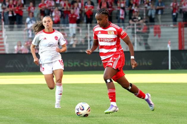 DEU, 2.BL, Frauen, 1.FC Union vs. 1.FC Nuernberg, 07.09.2025, Stadion Alte Foersterei, Berlin, DEU, 2.BL, Frauen, 1.FC Union vs. 1.FC Nuernberg, im Bild: Naika Reissner (1.FC Union Berlin 42), Homann, Sanja (1.FC Nuernberg 19) DFL - regulations prohibit any use of Photographs as image sequences and or quasi-video