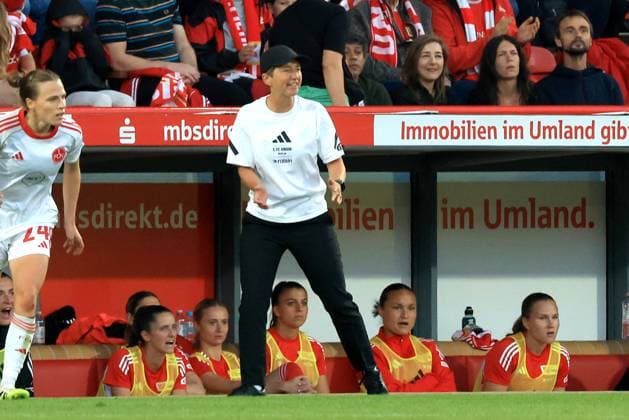 DEU, 2.BL, Frauen, 1.FC Union vs. 1.FC Nuernberg, 07.09.2025, Stadion Alte Foersterei, Berlin, DEU, 2.BL, Frauen, 1.FC Union vs. 1.FC Nuernberg, im Bild: Cheftrainerin Ailien Poese (1.FC Union Berlin) DFL - regulations prohibit any use of Photographs as image sequences and or quasi-video