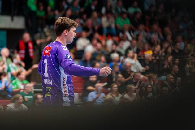 Malte Semisch (GWD Minden, 01) jubelt freut sich GER, GWD Minden vs. SG Flensburg-Handewitt, Handball, 1. Bundesliga, 3. Spieltag, Spielzeit 2025 2026, 08.09.2025 GER, GWD Minden vs. SG Flensburg-Handewitt, Handball, 1. Bundesliga, 3. Spieltag, Spielzeit 2025 2026, 08.09.2025 Luebbecke Copyright: xEibner-Pressefoto JanxRollingerx EP_JSK
