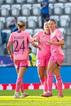 Melissa Koessler (TSG Hoffenheim, 25), Lisann Kaut (TSG Hoffenheim, 04), Feli Delacauw (TSG Hoffenheim, 24) jubeln ueber das Tor zum 1:2, GER, TSG 1899 Hoffenheim vs FC Carl Zeiss Jena, Fussball Google Pixel Frauen Bundesliga, 1. Spieltag, Saison 2025 2026, 08.09.2025 DFB regulations prohibit any use of photographs as image sequences and or quasi-video GER, TSG 1899 Hoffenheim vs FC Carl Zeiss Jena, Fussball Google Pixel Frauen Bundesliga, 1. Spieltag, Saison 2025 2026, 08.09.2025 Jena Copyright: xEibner-Pressefoto Memmlerx EP_MMR