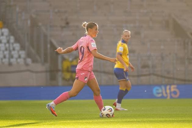 Selina Cerci (TSG Hoffenheim, 29) am Ball, GER, TSG 1899 Hoffenheim vs FC Carl Zeiss Jena, Fussball Google Pixel Frauen Bundesliga, 1. Spieltag, Saison 2025 2026, 08.09.2025 DFB regulations prohibit any use of photographs as image sequences and or quasi-video GER, TSG 1899 Hoffenheim vs FC Carl Zeiss Jena, Fussball Google Pixel Frauen Bundesliga, 1. Spieltag, Saison 2025 2026, 08.09.2025 Jena Copyright: xEibner-Pressefoto Memmlerx EP_MMR