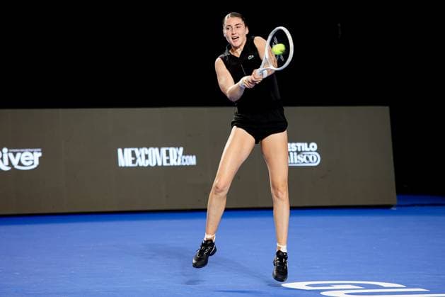 WTA, Tennis Damen GUADALAJARA 250 OPEN WTA GUADALAJARA 250 OPEN SAKKARI VS JACQUEMOT 08092025 GUADALAJARA, JALISCO. Action photo of Elsa Jacquemot of France, during day 1 the WTA Guadalajara 250 Open, held at the Centro Panamericano de Tenis of Guadalajara, Jalisco, Mexico. Foto de accion de Elsa Jacquemot de Francia, durante el dia 1 del WTA Guadalajara 250 Open, celebrado en el Centro Panamericano de Tenis de Guadalajara, Jalisco, Mexico PHOTO BY IMAGENSHOP AGENCIA FOTOGRAFICA GUADALAJARA JALISCO MEXICO Copyright: xIMAGENSHOPxAGENCIAxFOTOGRAFICAx