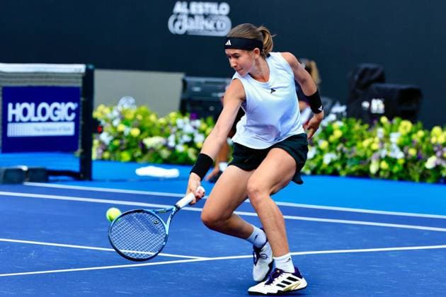 RECORD DATE NOT STATED WTA, Tennis Damen GUADALAJARA 250 OPEN WTA GUADALAJARA 250 OPEN VIDMANOVA VS BARTUNKOVA 10092025 GUADALAJARA, JALISCO. Action photo of Nikola Bartunkova, during day 3 the WTA Guadalajara 250 Open, held at the Centro Panamericano de Tenis of Guadalajara, Jalisco, Mexico. Foto de accion de Nikola Bartuknova, durante el dia 3 del WTA Guadalajara 250 Open, celebrado en el Centro Panamericano de Tenis de Guadalajara, Jalisco, Mexico PHOTO BY IMAGENSHOP AGENCIA FOTOGRAFICA GUADALAJARA JALISCO MEXICO Copyright: xIMAGENSHOPxAGENCIAxFOTOGRAFICAx