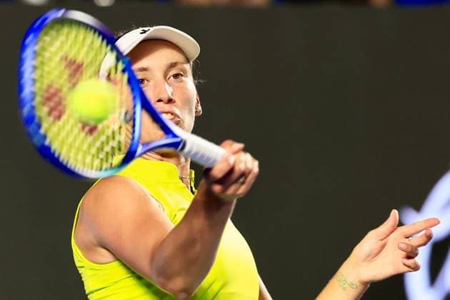 WTA, Tennis Damen GUADALAJARA 250 OPEN WTA GUADALAJARA 250 OPEN MARTENS VS JACQUEMOT 10092025 GUADALAJARA, JALISCO. Action photo of Elise Martens of Belgium, during day 3 the WTA Guadalajara 250 Open, held at the Centro Panamericano de Tenis of Guadalajara, Jalisco, Mexico. Foto de accion de Elise Martens de Belgica, durante el dia 3 del WTA Guadalajara 250 Open, celebrado en el Centro Panamericano de Tenis de Guadalajara, Jalisco, Mexico PHOTO BY IMAGENSHOP AGENCIA FOTOGRAFICA GUADALAJARA JALISCO MEXICO Copyright: xIMAGENSHOPxAGENCIAxFOTOGRAFICAx