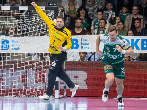 Domenico Ebner (SC DHfK Leipzig, 01) jubelt nach einer Parade, Frisch Auf Goeppingen vs. SC DHfK Leipzig, Handball, 1. Bundesliga, Herren, Spielzeit 2025 2026, 11.09.2025, Frisch Auf Goeppingen vs. SC DHfK Leipzig, Handball, 1. Bundesliga, Herren, Spielzeit 2025 2026, 11.09.2025 Goeppingen Copyright: xEibner-Pressefoto MichaelxSchmidx EP_MST
