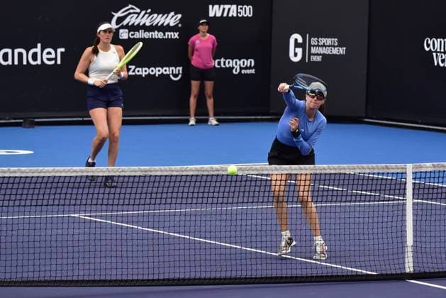 WTA, Tennis Damen GUADALAJARA 250 OPEN WTA GUADALAJARA 250 OPEN CONTRERAS MARINO VS OLMOS SUTJIADI 11092025 GUADALAJARA, JALISCO. Action photo of Fernanda Contreras and Rebecca Marino, during day 4 the WTA Guadalajara 250 Open, held at the Centro Panamericano de Tenis of Guadalajara, Jalisco, Mexico. Foto de accion de Fernanda Contreras and Rebecca Marino, durante el dia 4 del WTA Guadalajara 250 Open, celebrado en el Centro Panamericano de Tenis de Guadalajara, Jalisco, Mexico PHOTO BY IMAGENSHOP AGENCIA FOTOGRAFICA GUADALAJARA JALISCO MEXICO Copyright: xIMAGENSHOPxAGENCIAxFOTOGRAFICAx