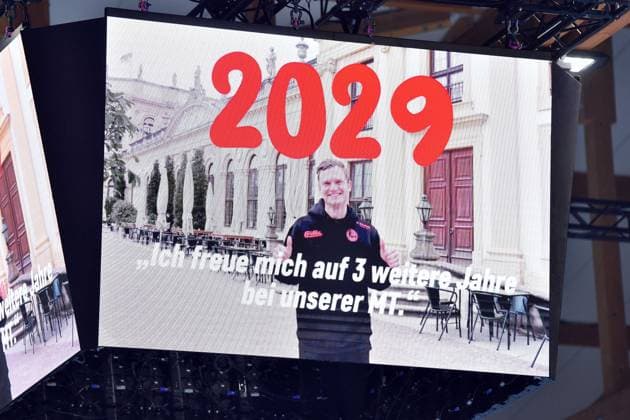 verlaengert seinen Vertrag bei der MT bis 2029: Timo Kastening (MT Melsungen 73) , GER, MT Melsungen - HC Erlangen, Handball, 1. Bundesliga, 4. Spieltag, Saison 2025 2026, 12.09.2025, GER, MT Melsungen - HC Erlangen, Handball, 1. Bundesliga, 4. Spieltag, Saison 2025 2026, 12.09.2025 Kassel Copyright: xEibner-Pressefotox xRolandxSippex EP_RSL