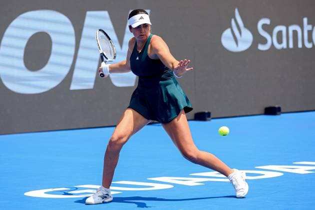WTA, Tennis Damen GUADALAJARA 250 OPEN WTA GUADALAJARA 250 OPEN OSTAPENKO VS STAKUSIC 12092025 GUADALAJARA, JALISCO. Action photo f Marina Stakusic of Canada, during day 5 the WTA Guadalajara 250 Open, held at the Centro Panamericano de Tenis of Guadalajara, Jalisco, Mexico. Foto de accion de Mariona Stakusic de Canada, durante el dia 5 del WTA Guadalajara 250 Open, celebrado en el Centro Panamericano de Tenis de Guadalajara, Jalisco, Mexico PHOTO BY IMAGENSHOP AGENCIA FOTOGRAFICA GUADALAJARA JALISCO MEXICO Copyright: xIMAGENSHOPxAGENCIAxFOTOGRAFICAx