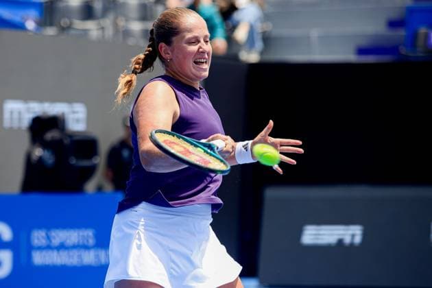 WTA, Tennis Damen GUADALAJARA 250 OPEN WTA GUADALAJARA 250 OPEN OSTAPENKO VS STAKUSIC 12092025 GUADALAJARA, JALISCO. Action photo of Jelena Ostapenko, during day 5 the WTA Guadalajara 250 Open, held at the Centro Panamericano de Tenis of Guadalajara, Jalisco, Mexico. Foto de accion de Jelena Ostapenko, durante el dia 5 del WTA Guadalajara 250 Open, celebrado en el Centro Panamericano de Tenis de Guadalajara, Jalisco, Mexico PHOTO BY IMAGENSHOP AGENCIA FOTOGRAFICA GUADALAJARA JALISCO MEXICO Copyright: xIMAGENSHOPxAGENCIAxFOTOGRAFICAx