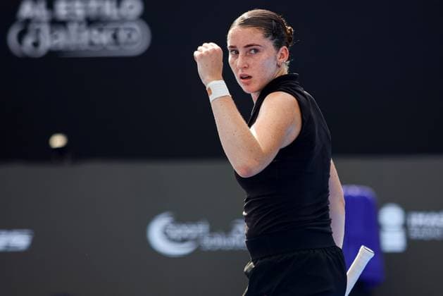WTA, Tennis Damen GUADALAJARA 250 OPEN WTA GUADALAJARA 250 OPEN JACQUEMOT VS MARIA 12092025 GUADALAJARA, JALISCO. Action photo of Elsa Jacquemot of France, during day 5 the WTA Guadalajara 250 Open, held at the Centro Panamericano de Tenis of Guadalajara, Jalisco, Mexico. Foto de accion de Elsa Jacquemot de Francia, durante el dia 5 del WTA Guadalajara 250 Open, celebrado en el Centro Panamericano de Tenis de Guadalajara, Jalisco, Mexico PHOTO BY IMAGENSHOP AGENCIA FOTOGRAFICA GUADALAJARA JALISCO MEXICO Copyright: xIMAGENSHOPxAGENCIAxFOTOGRAFICAx