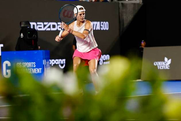 WTA, Tennis Damen GUADALAJARA 250 OPEN WTA GUADALAJARA 250 OPEN STAKUSIC VS ARANGO 12092025 GUADALAJARA, JALISCO. Action photo of Emiliana Arango of Colombia, during day 5 the WTA Guadalajara 250 Open, held at the Centro Panamericano de Tenis of Guadalajara, Jalisco, Mexico. Foto de accion de Emiliana Arango de Colombia, durante el dia 5 del WTA Guadalajara 250 Open, celebrado en el Centro Panamericano de Tenis de Guadalajara, Jalisco, Mexico PHOTO BY IMAGENSHOP AGENCIA FOTOGRAFICA GUADALAJARA JALISCO MEXICO Copyright: xIMAGENSHOPxAGENCIAxFOTOGRAFICAx