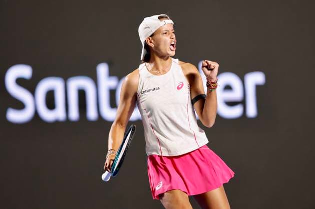 WTA, Tennis Damen GUADALAJARA 250 OPEN WTA GUADALAJARA 250 OPEN STAKUSIC VS ARANGO 12092025 GUADALAJARA, JALISCO. Action photo of Emiliana Arango of Colombia, during day 5 the WTA Guadalajara 250 Open, held at the Centro Panamericano de Tenis of Guadalajara, Jalisco, Mexico. Foto de accion de Emiliana Arango de Colombia, durante el dia 5 del WTA Guadalajara 250 Open, celebrado en el Centro Panamericano de Tenis de Guadalajara, Jalisco, Mexico PHOTO BY IMAGENSHOP AGENCIA FOTOGRAFICA GUADALAJARA JALISCO MEXICO Copyright: xIMAGENSHOPxAGENCIAxFOTOGRAFICAx