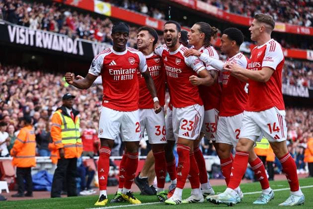 Martin Zubimendi of Arsenal celebrates scoring the opening goal with team-mates Arsenal v Nottingham Forest, Premier League, Football, Emirates Stadium, London, UK - 13 Sept 2025London Emirates Stadium United Kingdom EDITORIAL USE ONLY No use with unauthorised audio, video, data, fixture lists, club league logos or live services. Online in-match use limited to 120 images, no video emulation. No use in betting, games or single club league player publications. Copyright: xMichaelxZemanek Shutterstockx 15481272y