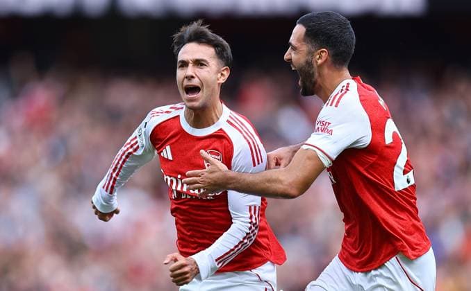 Martin Zubimendi of Arsenal celebrates scoring the opening goal with Mikel Merino Arsenal v Nottingham Forest, Premier League, Football, Emirates Stadium, London, UK - 13 Sept 2025London Emirates Stadium United Kingdom EDITORIAL USE ONLY No use with unauthorised audio, video, data, fixture lists, club league logos or live services. Online in-match use limited to 120 images, no video emulation. No use in betting, games or single club league player publications. Copyright: xMichaelxZemanek Shutterstockx 15481272ab