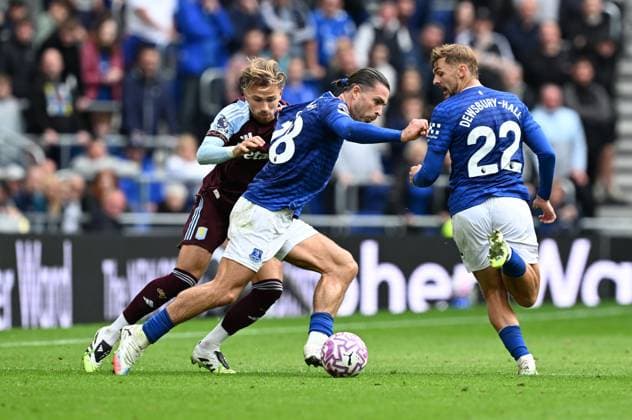 Matty Cash of Aston Villa and Jack Grealish of Everton Everton v Aston Villa, Premier League, Football, Hill Dickinson Stadium, Liverpool, UK - 13 Sept 2025Liverpool Hill Dickinson Stadium United Kingdom EDITORIAL USE ONLY No use with unauthorised audio, video, data, fixture lists, club league logos or live services. Online in-match use limited to 120 images, no video emulation. No use in betting, games or single club league player publications. Copyright: xAnnaxGowthorpe Shutterstockx 15481294ab