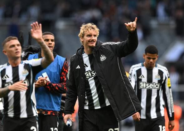 Nick Woltemade of Newcastle United celebrates after full time Newcastle United v Wolverhampton Wanderers, Premier League, Football, St James Park, Newcastle, UK - 13 Sept 2025Newcastle St James Park United Kingdom EDITORIAL USE ONLY No use with unauthorised audio, video, data, fixture lists, club league logos or live services. Online in-match use limited to 120 images, no video emulation. No use in betting, games or single club league player publications. Copyright: xRichardxLee Shutterstockx 15481298as