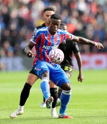 Marc Guà hi of Crystal Palace Chemsdine Talbi of Sunderland at Selhurst Park Crystal Palace v Sunderland, Premier League, Football, Selhurst Park, London, UK - 13 Sept 2025London Selhurst Park United Kingdom EDITORIAL USE ONLY No use with unauthorised audio, video, data, fixture lists, club league logos or live services. Online in-match use limited to 120 images, no video emulation. No use in betting, games or single club league player publications. Copyright: xAndrewxParsons Shutterstockx 15481292ab