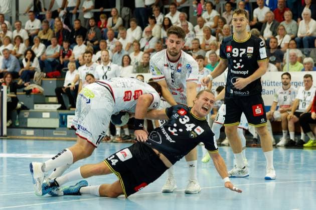 Niklas Ingenpaß (HSG Krefeld Niederrhein, 55) Moritz Zoerb (TV 05 07 Huettenberg, 14) Jörn Persson (HSG Krefeld Niederrhein, 34) David Kuntscher (TV 05 07 Huettenberg, 97) Matija Mircic (HSG Krefeld Niederrhein, 97) TV 05 07 Huettenberg vs. - HSG Krefeld Niederrhein, Handball, 2. Handball Bundesliga, 03. Spieltag, Saison 2025 2026, 13.09.25 TV 05 07 Huettenberg vs. - HSG Krefeld Niederrhein, Handball, 2. Handball Bundesliga, 03. Spieltag, Saison 2025 2026, 13.09.25 Huettenberg Copyright: xEibner-Pressefoto JoergxHeinrichx EP_JHR
