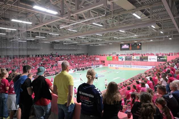 das neue Wohnzimmer der TusSies Metzingen denn in dieser Saison heist die Pink Hoellen Paul-Horn-Arena und nicht Oeschhalle TusSies Metzingen vs. BSV Sachsen Zwickau, Handball, Alsco HBF, 3.Ligaspieltag, Saison 2025 2026, 13.09.2025 TusSies Metzingen vs. BSV Sachsen Zwickau, Handball, Alsco HBF, 3.Ligaspieltag, Saison 2025 2026, 13.09.2025 Tuebingen Copyright: xEibner-Pressefoto TobiasxBaurx EP_TBR