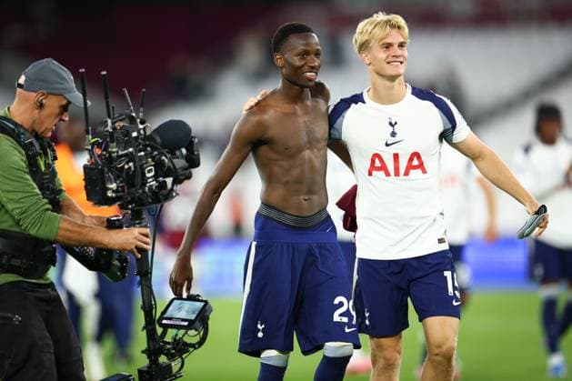 Pape Matar Sarr of Tottenham Hotspur and Lucas Bergvall of Tottenham Hotspur at full time West Ham United v Tottenham Hotspur, Premier League, Football, London Stadium, London, UK - 13 Sept 2025London London Stadium United Kingdom EDITORIAL USE ONLY No use with unauthorised audio, video, data, fixture lists, club league logos or live services. Online in-match use limited to 120 images, no video emulation. No use in betting, games or single club league player publications. Copyright: xSimonxDael Shutterstockx 15481313bg